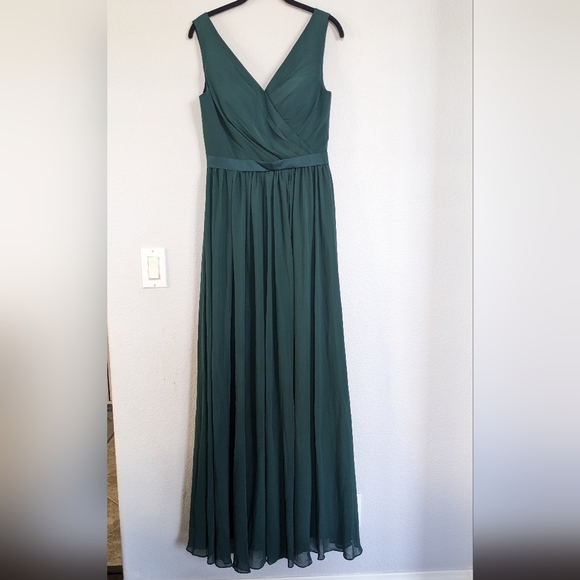 AW Gwyneth Bridesmaid Prom Formal Special Occasion Wedding Guest Dress, 6, Green - Picture 3 of 6